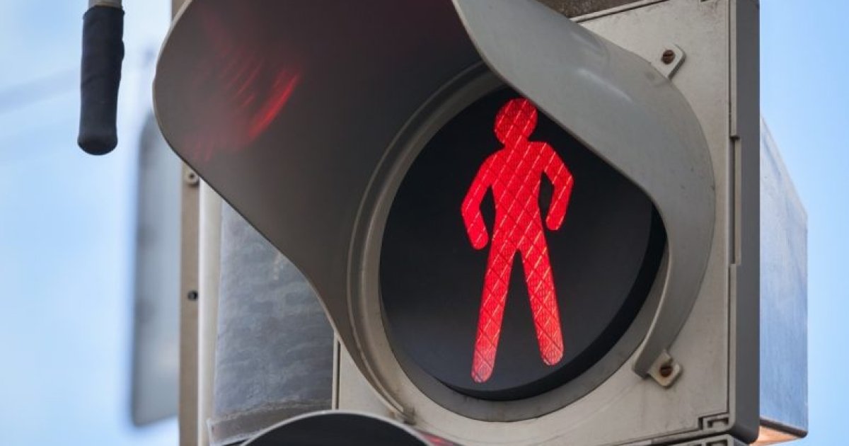 У Львові оштрафували пішохода, який перебігав дорогу на “червоне ...