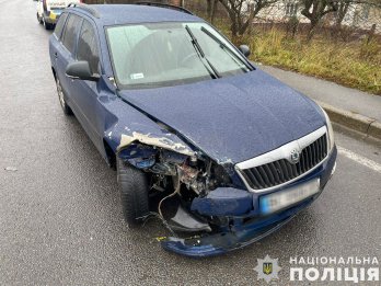 В ДТП біля Бібрки загинув 19-річний водій — ще троє постраждалих у лікарні   – 01