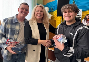 500 дітей Самбірщини отримали подарунки до Дня Святого Миколая від благодійників – 06