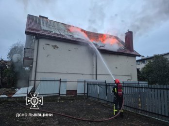 Рятувальники показали перші кадри наслідків масованих ударів по Львівщині – 01