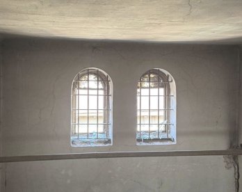 У Львові російський дрон пошкодив музей-тюрму, де утримували Бандеру  – 04