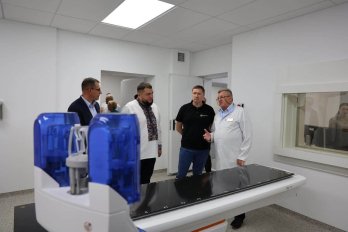 У Львівському онкоцентрі відкрили новий сучасний томограф – 02