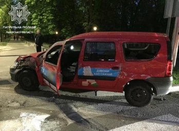 Поліція Львова спіймала двох нетверезих водіїв, які спричинили ДТП – 02