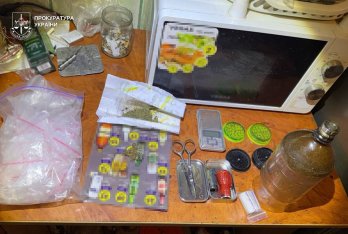 У Львові викрили наркоторговця, який щодня обслуговував до 60 покупців – 01