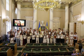 Козицький відзначив 456 випускників Львівщини за високі результати НМТ – 09