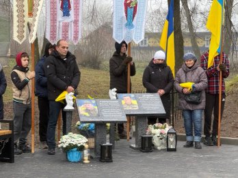 У селі Тур’я встановили й освятили Алею полеглих Героїв – 07