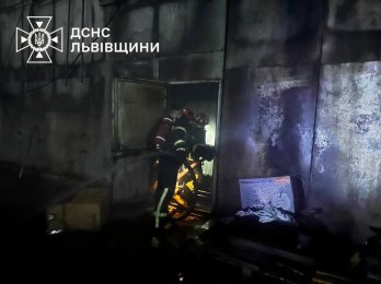 Вранці у Львові знову виникла пожежа на території автобусного заводу – 02