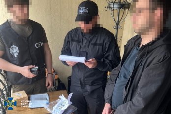 Прикордонник за 30 тис. доларів допомагав чоловікам втекти з країни через Львівщину – 03