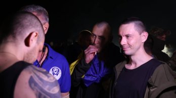 Черговий обмін полоненими: звільнено важкопоранених українських воїнів – 04
