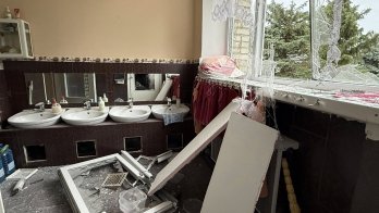 У Львові сильно пошкоджено дитячий садок і житлові будинки: наслідки обстрілу – 02