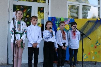 На Золочівщині під час благодійного ярмарку зібрали понад 37 тисяч гривень для ЗСУ – 06