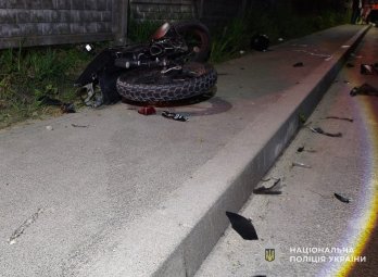 На Дрогобиччині у ДТП з мотоциклом травмувалися двоє неповнолітніх – 01