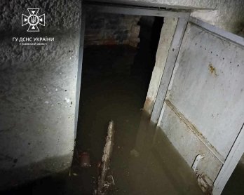 У Дрогобичі продовжують викачувати воду після негоди (фото) – 07