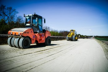 На Львівщині завершують будівництво мостів на міжнародній трасі до кордону – 02