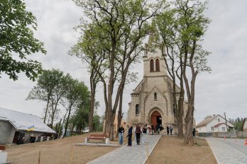 Костел Матері Божої Ченстоховської у Демні