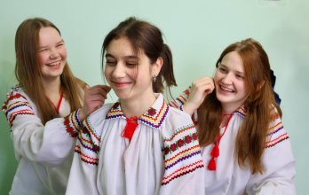 На Львівщині для двох прийомних родин з прифронтових територій придбали будинки за майже 13 млн грн – 08