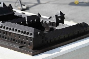 На Львівщині створили тактильний макет одного з найдавніших монастирів України – 02