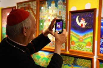 Спецпредставник Святого Престолу першим оглянув нову виставку в Zenyk Art Gallery – 02