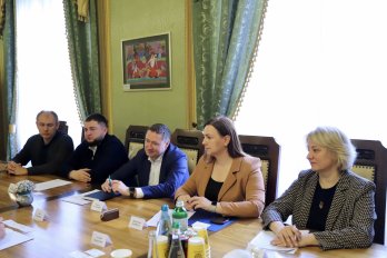 У Львівській ОВА обговорили з делегацією ВООЗ нові ініціативи в медичній сфері та екології – 02