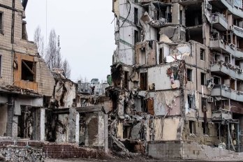 Кількість жертв від удару по багатоповерхівці у Дніпрі знову зросла: 11 людей ще не впізнали – 04