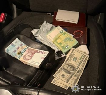 Львівський адвокат вимагав 6 тис. доларів за оформлення інвалідності призовнику – 01