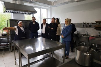 У школі на Львівщині за 14,5 млн грн відремонтували кухню та їдальню – 02