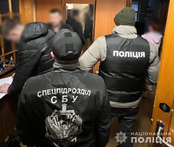У Чернівцях заарештували двох фальшивомонетників – 04