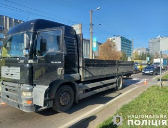 У Львові водій вантажівки збив на пішохідному переході 82-річну жінку – 02