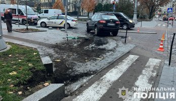 У центрі Львова 57-річний водій Renault помер за кермом