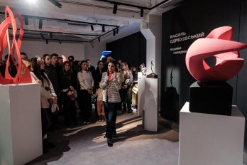 У ZAG відкрили виставку сучасної скульптури “Видиме невидиме” Василя Одрехівського – 03