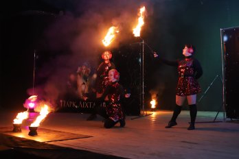 Магічні феї, ельфи та дракони: у Львові відкрили Парк ліхтарів – 06