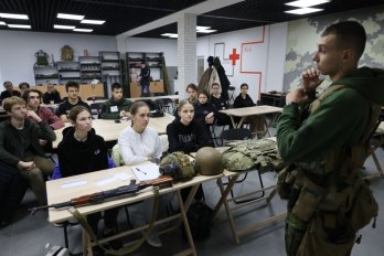 Від 2024 року львівські старшокласники вивчатимуть “Захист України” у центрах національно-патріотичного виховання – 02
