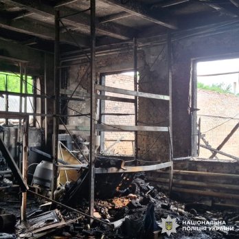 Підпал на Львівщині: 35-річна жінка вночі знищила майно підприємства