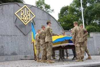 У Львові прощалися із загиблим військовим Русланом Скальським – 04