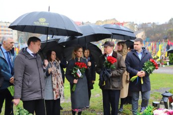 На Львівщину прибула делегація з Каліфорнії для розвитку співпраці – 04