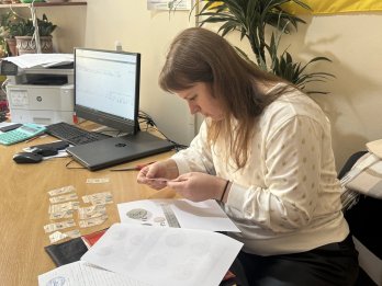 Львівські митники передали до музею вилучені на кордоні монети Римської імперії – 02