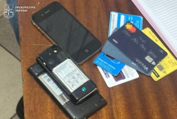 У Львові викрили групу шахраїв, які видавали себе за працівників “Приватбанку” – 05