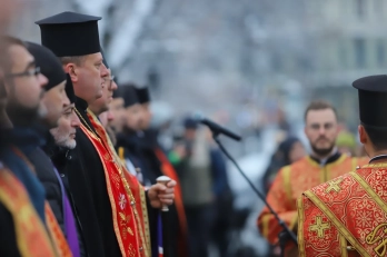 «Запали свічку пам’яті»: львів’яни доєднались до загальнонаціонального дня скорботи – 10