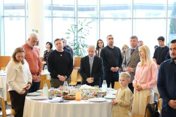 Фото з благодійного аукціону