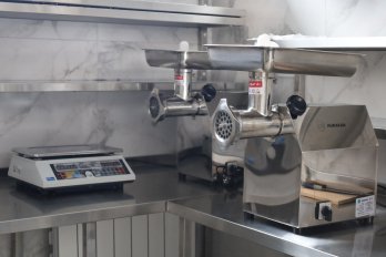 У школі на Львівщині за понад 22 млн грн відремонтували кухню та їдальню – 03