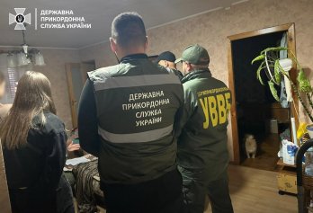 Правоохоронці викрили злочинне угруповання, яке переправляло чоловіків до Молдови