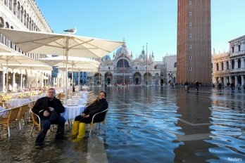 Як живе Венеція у період підйому води (фото) – 02