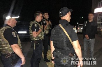 219 повісток вручили у Києві під час облав нічних закладів (відео) – 01