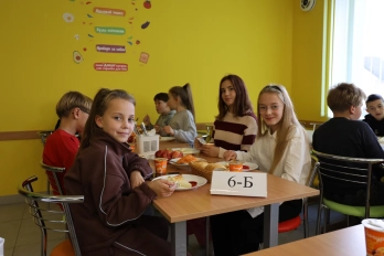У школі на Львівщині після ремонту запрацювала осучаснена їдальня – 01