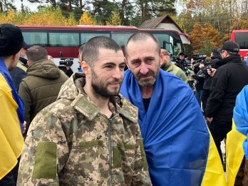 Світлини з обміну військовополоненими