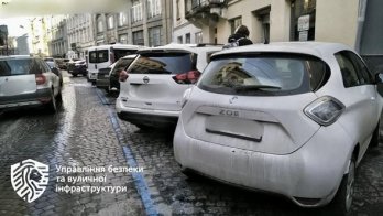 У Львові водії майже 6 тисяч разів порушили правила паркування біля Головного управління поліції – 05
