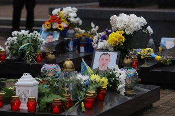 На Личаківському кладовищі вшанували полеглих героїв – 08