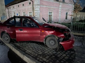 У Мостиськах у зіткненні легковика і вантажівки постраждала 19-річна пасажирка