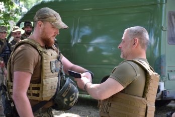 Воїни львівської 24-ої бригади отримали нагороди від Головнокомандувача – 02