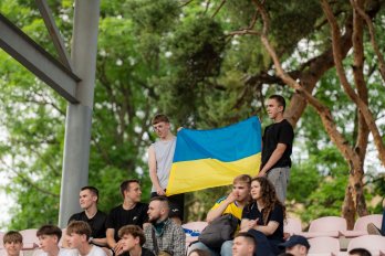 П’ять тисяч голосів, «Червона рута» і тату про солдата: збірна повернулась до Львова – 04